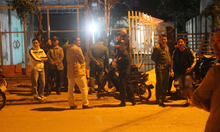 Cải tạo quán cà phê, phát hiện chân người chôn dưới nền nhà