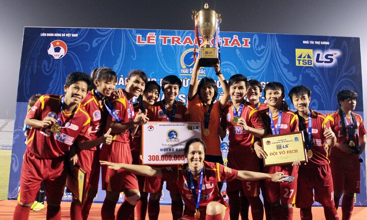 Thắng luân lưu, TP.HCM I vô địch bóng đá nữ VĐQG 2017