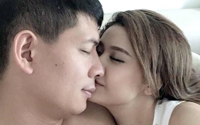 Lộ loạt ảnh thân mật với Trương Quỳnh Anh, Bình Minh chính thức lên tiếng