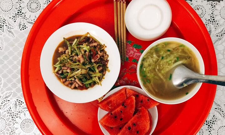 Cô vợ 9X chia sẻ thực đơn tối ngon miệng, chỉ hết 360 ngàn cả tuần cho 2 vợ chồng