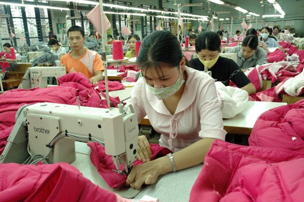 85% lao động ngành dệt may sẽ mất việc vì... máy móc
