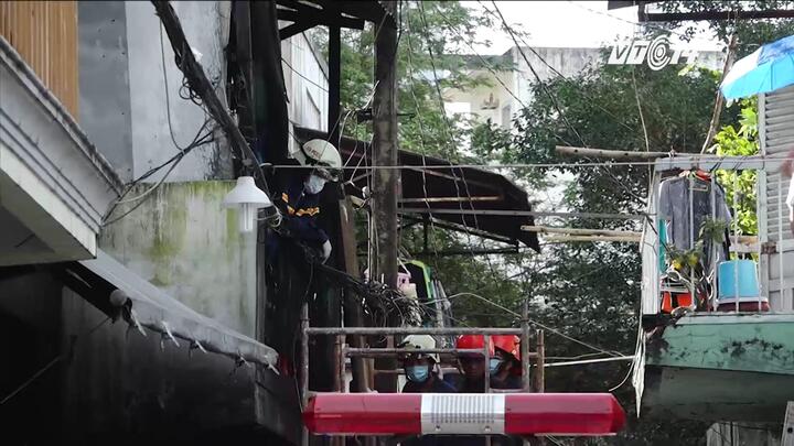 Cháy nhà ở Sài Gòn, chồng lao vào 'biển lửa' nhưng không thể cứu vợ con