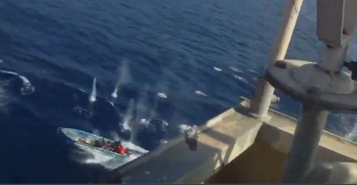 Cả gan tấn công tàu có lực lượng đặc nhiệm, cướp biển Somalia bị bắn xối xả