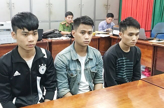 Tân cử nhân cầm đầu nhóm cướp xe của tài xế GrabBike ở TP.HCM