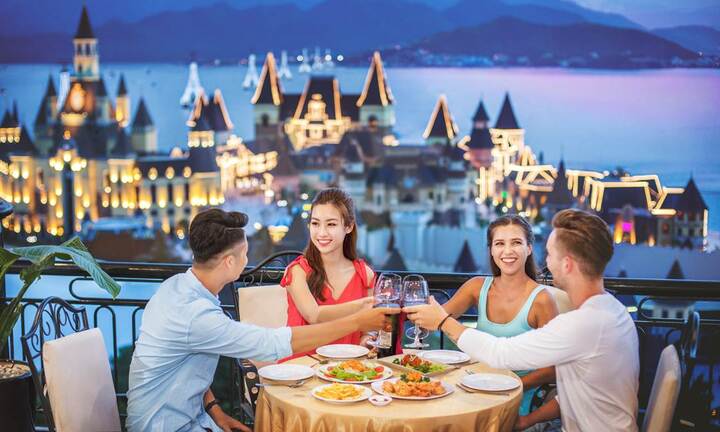 Vinpearl Festive Holidays: Đón lễ ở thiên đường, tưng bừng nhận quà khủng