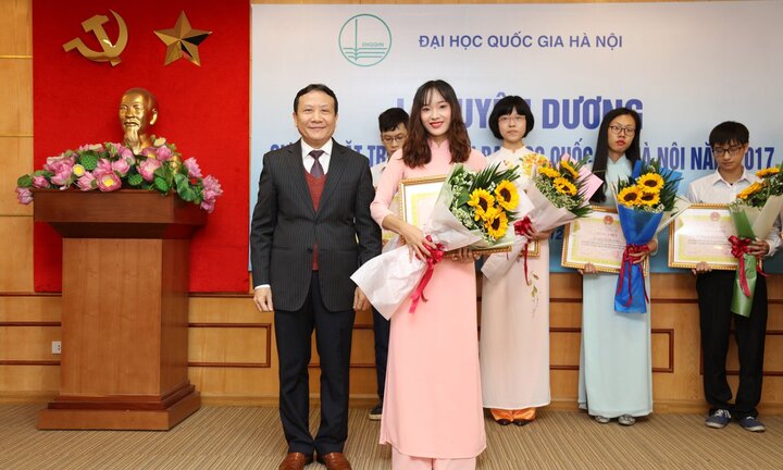 Thành tích đặc biệt của 127 ‘Gương mặt trẻ tiêu biểu năm 2017’ Đại học Quốc gia Hà Nội