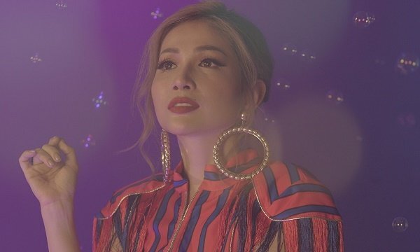 Khả Như hồi phục nhan sắc sau khi bị bỏng mặt vì tập phun lửa