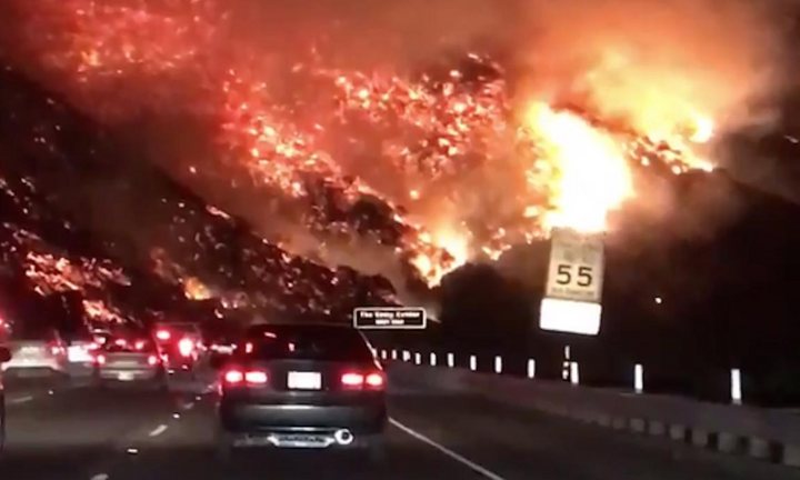 Video: Cháy rừng khủng khiếp như tận thế ở Los Angeles