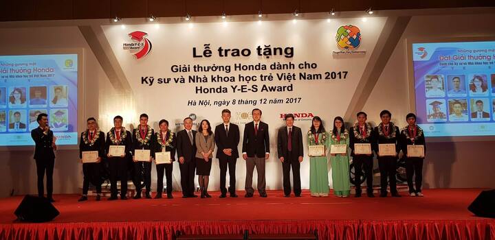 10 sinh viên xuất sắc nhận giải thưởng Honda Y-E-S 2017