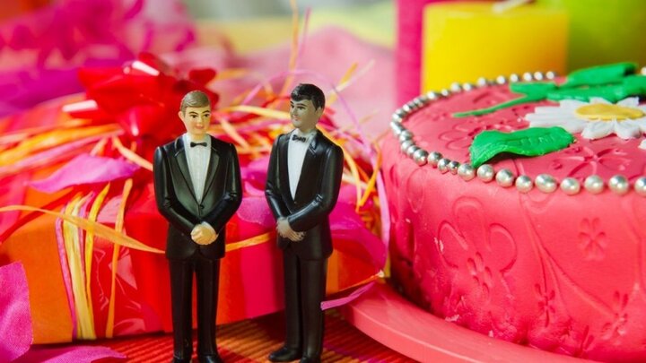 Mỹ: Bị kiện vì từ chối làm bánh cưới cho cặp đôi đồng tính