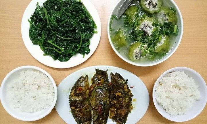 Cô gái độc thân gợi ý mâm cơm tối cho 2 người, chỉ hết 248 nghìn/tuần