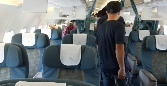 Đánh nhau trên máy bay, công chức và kỹ sư bị phạt 7,5 triệu đồng