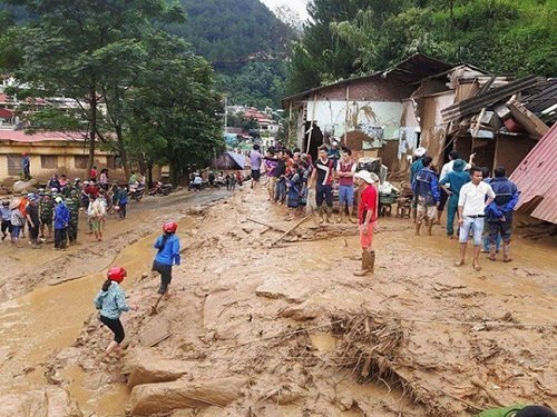 Năm 2017, bão lũ khiến gần 400 người chết và mất tích, thiệt hại 60.000 tỷ đồng