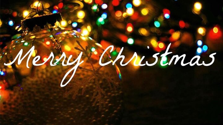 Tại sao lại nói Merry Christmas mà không phải là Happy Christmas?