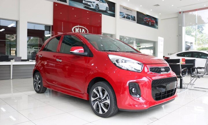 KIA xả hàng tồn kho, hàng loạt mẫu ô tô giảm giá 'sốc'