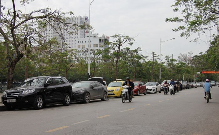 Hải Phòng cấm đỗ xe dải trung tâm thành phố: Xe ô tô được đỗ ở đâu?