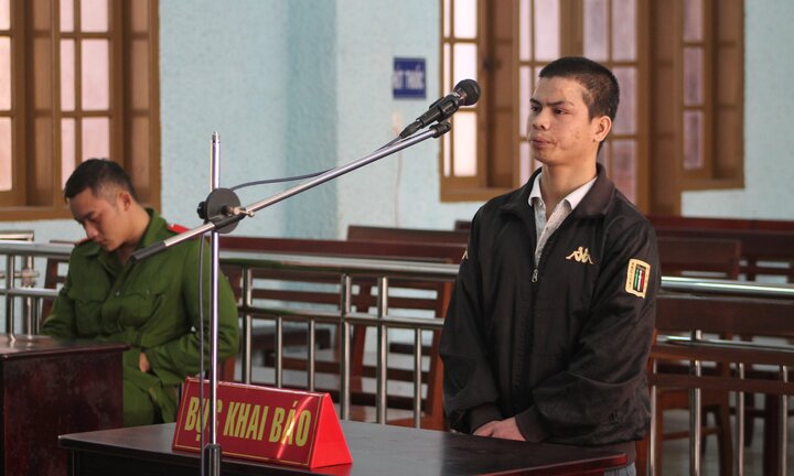 Giở trò đồi bại với bé gái lúc hái măng, nam thanh niên lĩnh 10 năm tù