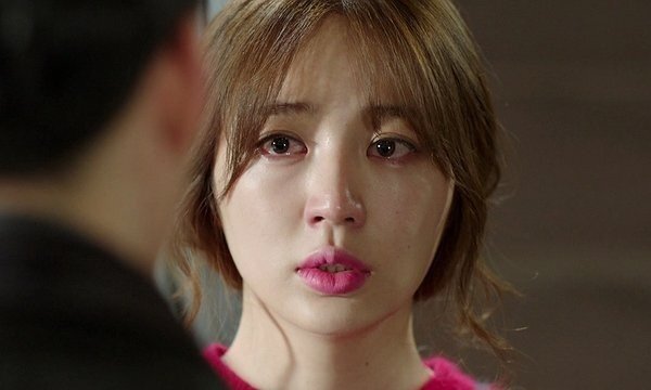 Sau 10 năm làm dâu, nhà chồng bắt ký cam kết nhà là tài sản riêng của chồng