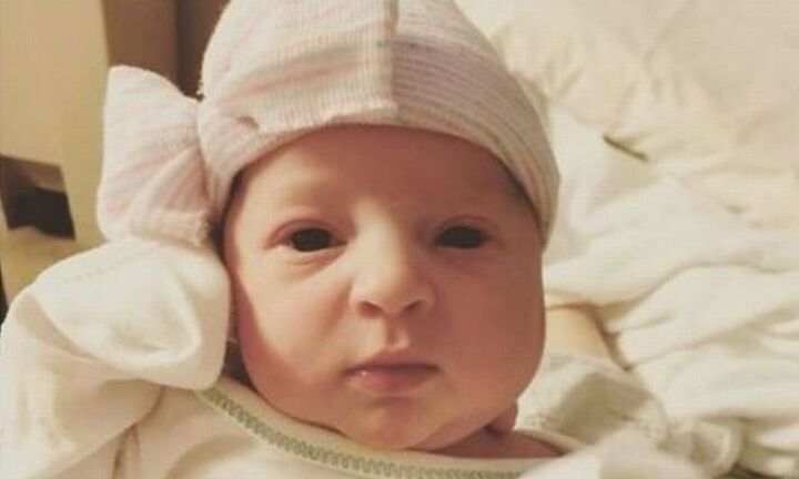 Mỹ: Con gái được thụ thai khi mẹ mới 1 tuổi, ra đời khi mẹ 25 tuổi