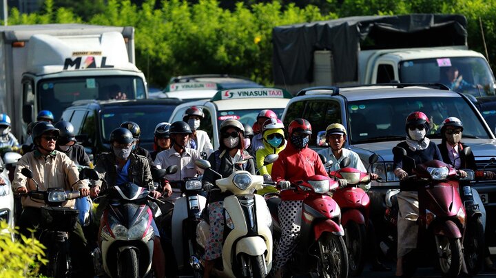 Sài Gòn ngày càng lạnh, hãy coi chừng sốc nhiệt!