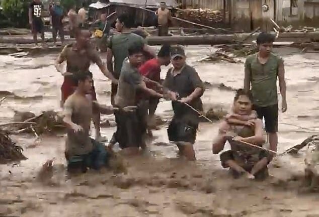 Đi neo thuyền chống bão, người đàn ông Philippines bị cá sấu ăn thịt