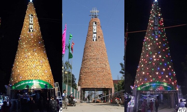 Chiêm ngưỡng cây thông Giáng sinh độc đáo ở 'thủ phủ làng nồi'