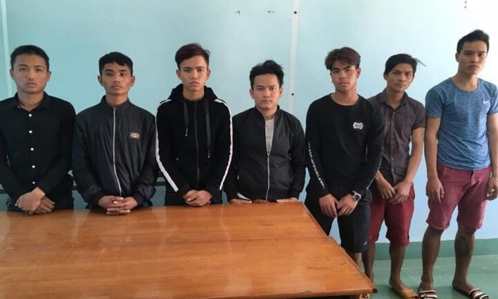 Đang ngồi nhậu, 2 thanh niên bị nhóm côn đồ chém thương vong