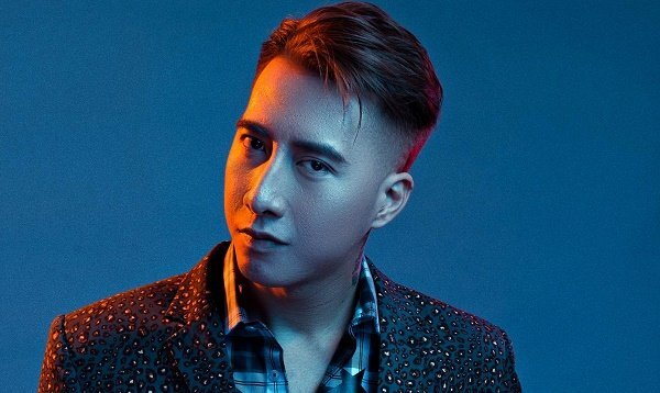 Only C: 'Nhớ lại quãng thời gian lúc bắt đầu trầm cảm, tôi thấy thật đáng sợ'