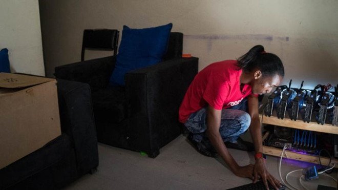 Cuộc săn lùng kho báu của các thợ đào tiền ảo châu Phi