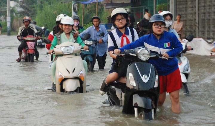 Thời tiết dịp nghỉ Tết Dương lịch 2018: Hà Nội đón không khí lạnh, TP.HCM nguy cơ ngập lụt