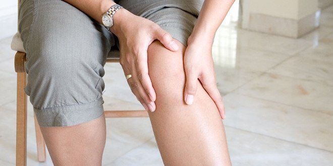 Mất ngủ nhiều năm vì cảm giác ong đốt dưới chân