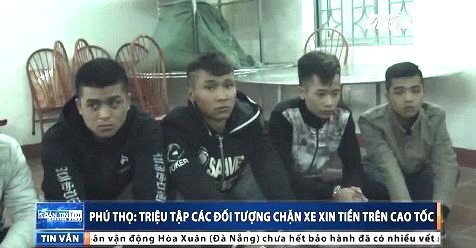 Phú Thọ: Triệu tập các đối tượng chặn xe xin tiền trên cao tốc