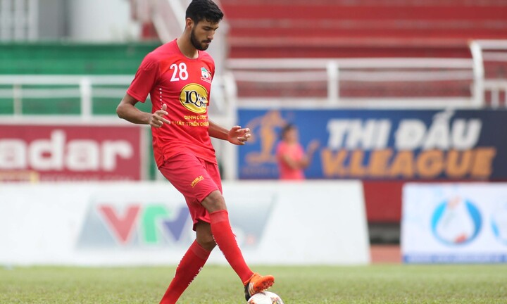 Trung vệ ngoại của HAGL gia nhập đội bóng hạng 2 Thái Lan