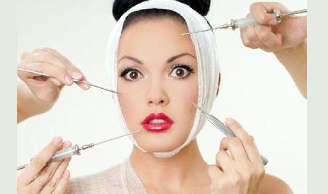 Cô gái vĩnh viễn không thể nhắm mắt sau khi cắt mí làm đẹp