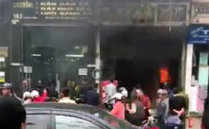 Người đàn ông đổ xăng tự thiêu trong ngôi nhà ở Hải Phòng