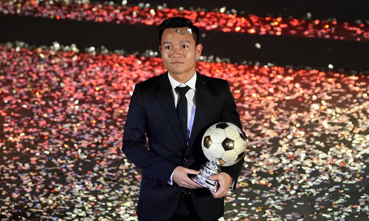 Quả Bóng Vàng Đinh Thanh Trung khao khát danh hiệu cấp Đội tuyển