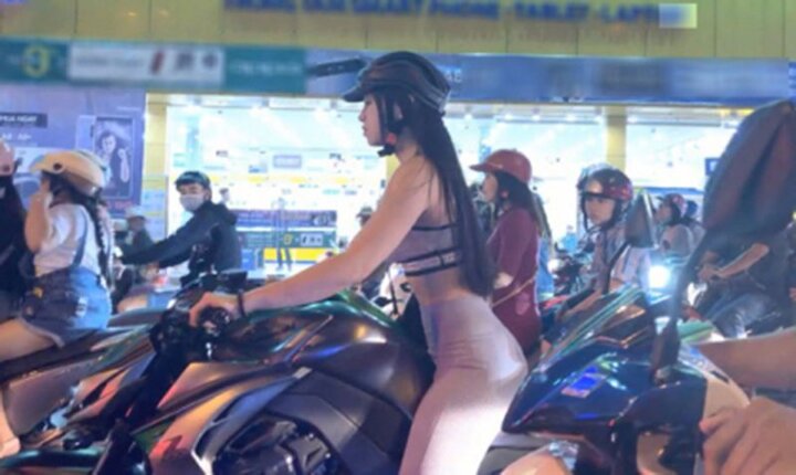 ‘Hot girl vòng 3’ chia sẻ bí quyết để có vóc dáng chuẩn như siêu mẫu