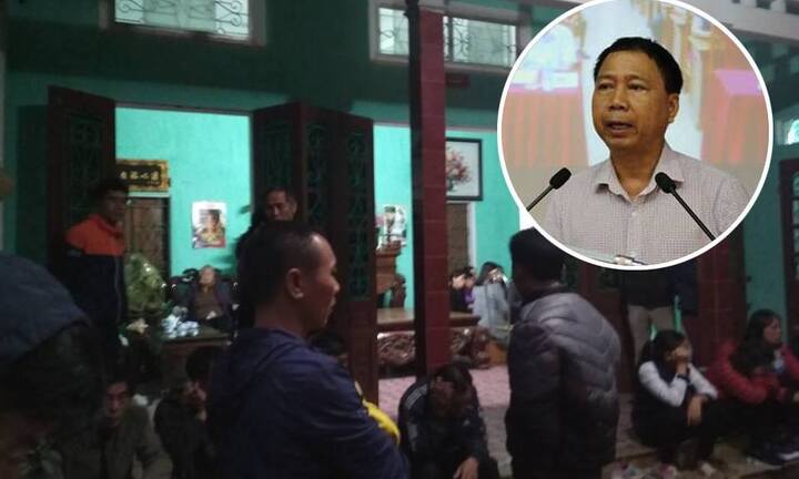 Hàng xóm đến chia buồn với gia đình Chủ tịch huyện Quốc Oai