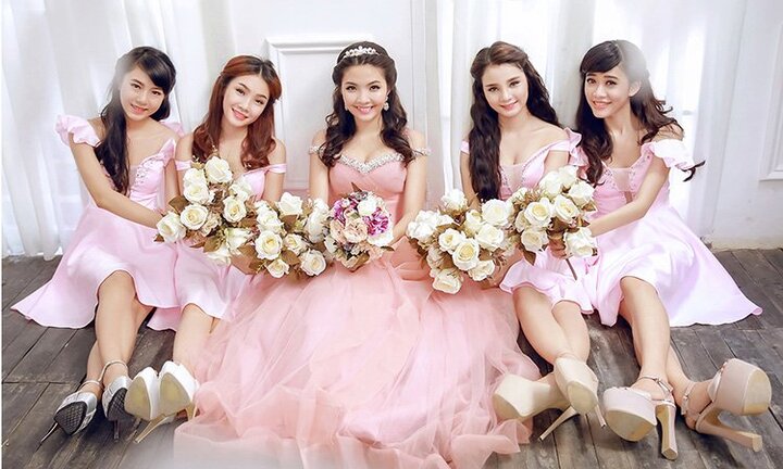 Cười ngất với câu trả lời của hội chị em khi được hỏi 'Lấy chồng khổ hay sướng?'