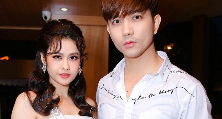 Sau khi lộ ảnh tình cảm với Bình Minh, Trương Quỳnh Anh không còn sống chung với Tim?