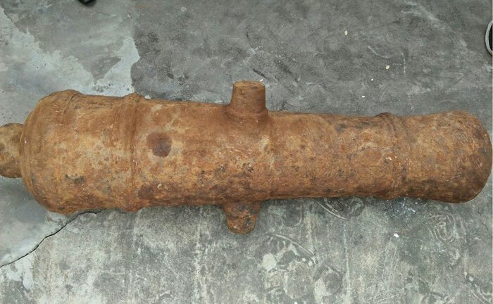 Đào được súng thần công hơn 200 năm, đem bán lấy 900 nghìn đồng