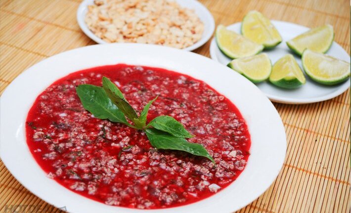 Ham ăn tiết canh, chàng trai 24 tuổi chỉ còn da bọc xương