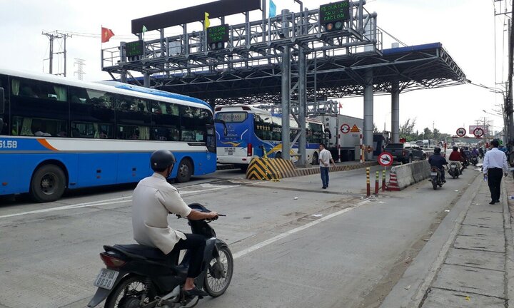Hỗn loạn tại BOT Cần Thơ - Phụng Hiệp: Chủ tịch Cần Thơ yêu cầu lập biên bản xử phạt chủ đầu tư