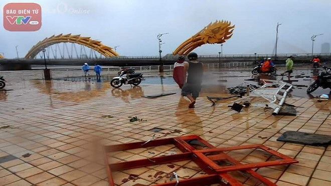 Xác minh kẻ đăng tin đồn cầu Rồng gãy đôi, 10 người rơi xuống sông Hàn