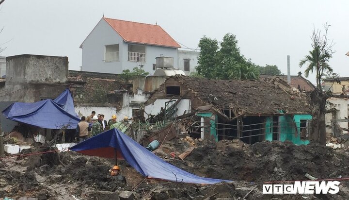 Ảnh: Thôn làng tiêu điều, xơ xác sau vụ nổ khủng khiếp tại Bắc Ninh