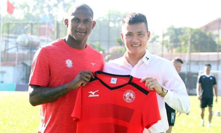 Chủ tịch Công Vinh tiếp tục đón ngoại binh chất lượng cao