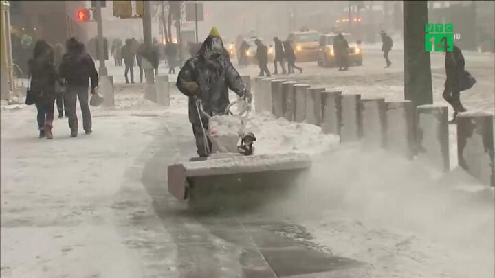 Hứng 'bão bom' khủng khiếp, dân Mỹ lo sợ kỷ băng hà quay trở lại