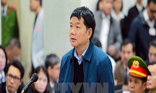 Xét xử ông Đinh La Thăng và đồng phạm: Chi tiết 7 lần rút tiền chia nhau thế nào?