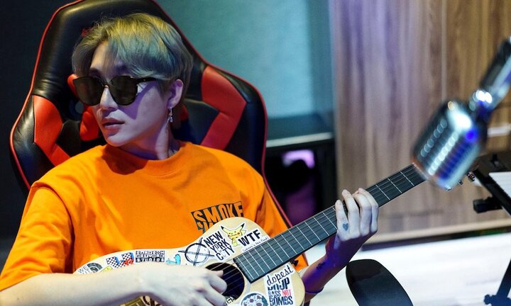 Châu Đăng Khoa: Vừa tỉnh giấc đã quá ngợp vì 'Người lạ ơi' thành hit phá kỷ lục