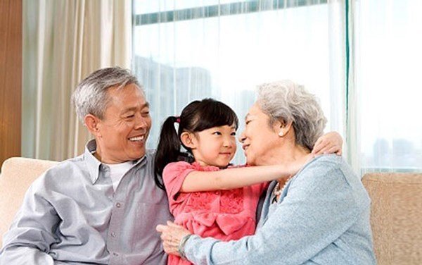 Ông bà đòi trông cháu, từ chối cách nào cho khéo?